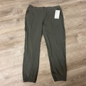 Textured Brooklyn Jogger